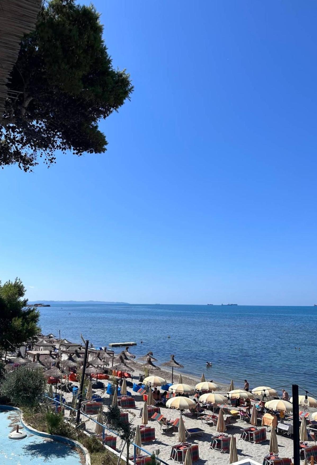 Sea View *